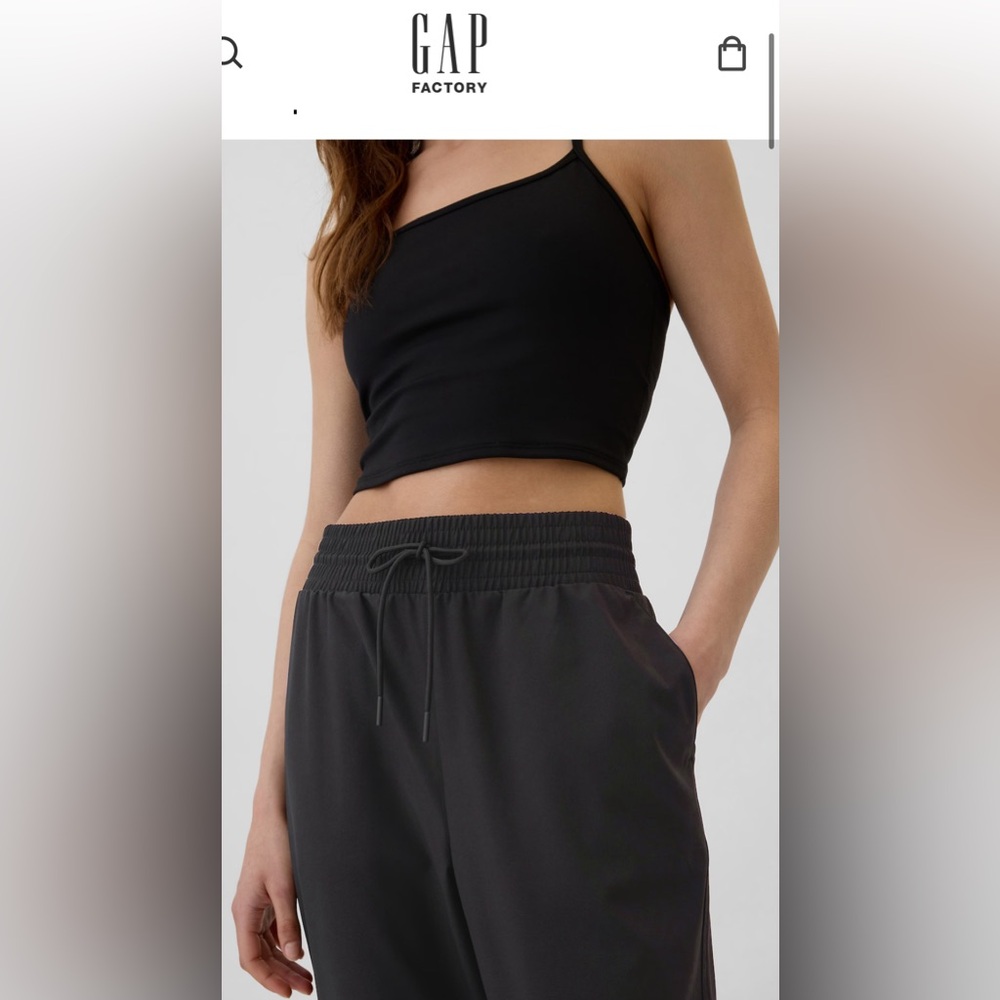 GapFit Tapered Runaround Pants- Like NEW - Picture 5 of 8